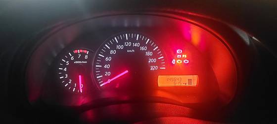 NISSAN MARCH 1.0 SV 16V FLEX 4P MANUAL